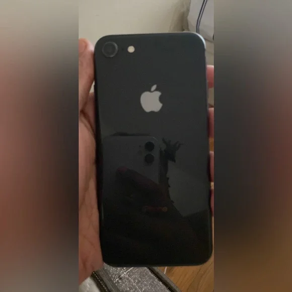 iPhone 8
